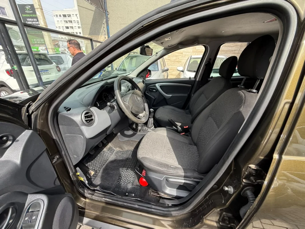 Duster expression 1.6 Completo Manual 2015 - foto 9