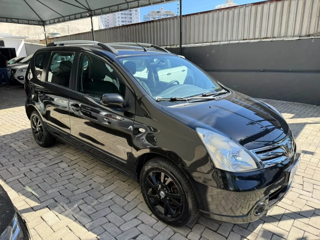 Livina S 1.8 Completo AUTOMÁTICO 2014 - foto 1
