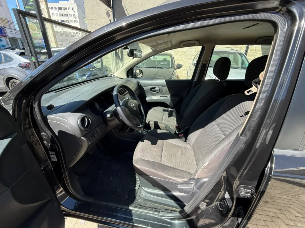 Livina S 1.8 Completo AUTOMÁTICO 2014 - foto 10