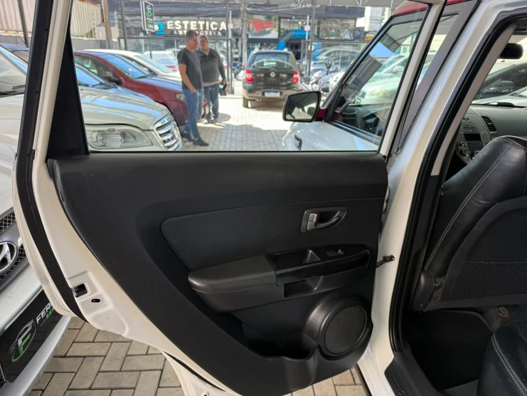 Kia Soul 1.6 Flex Mec. 2011 - foto 12