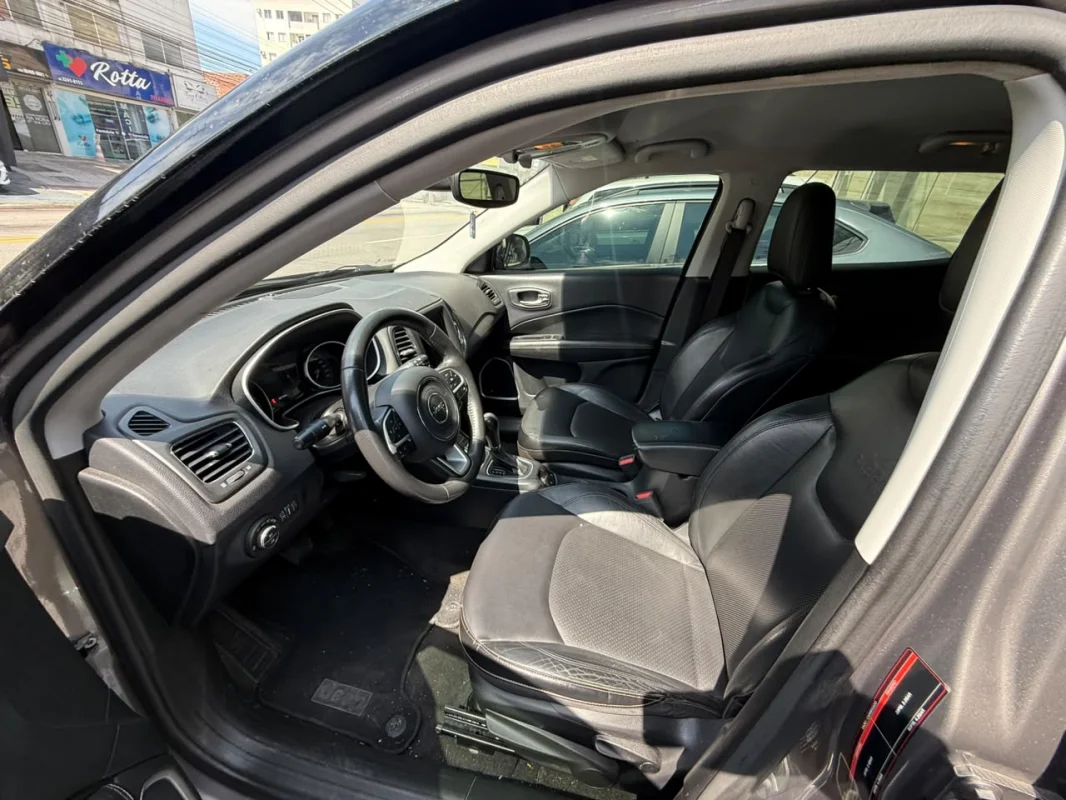Compass Longitude 2.0 Diesel 4x4 AUTOMÁTICA 2017 - foto 10