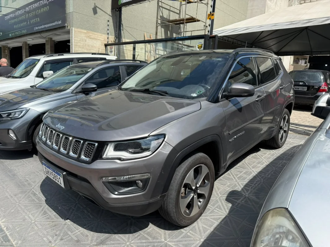 Compass Longitude 2.0 Diesel 4x4 AUTOMÁTICA 2017 - foto 4