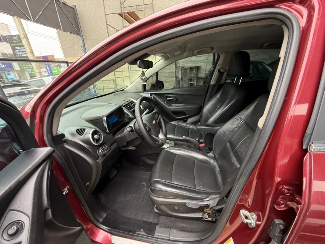 Tracker LTZ 1.8 4X2 Completo AUTOMÁTICA 2014 - foto 10