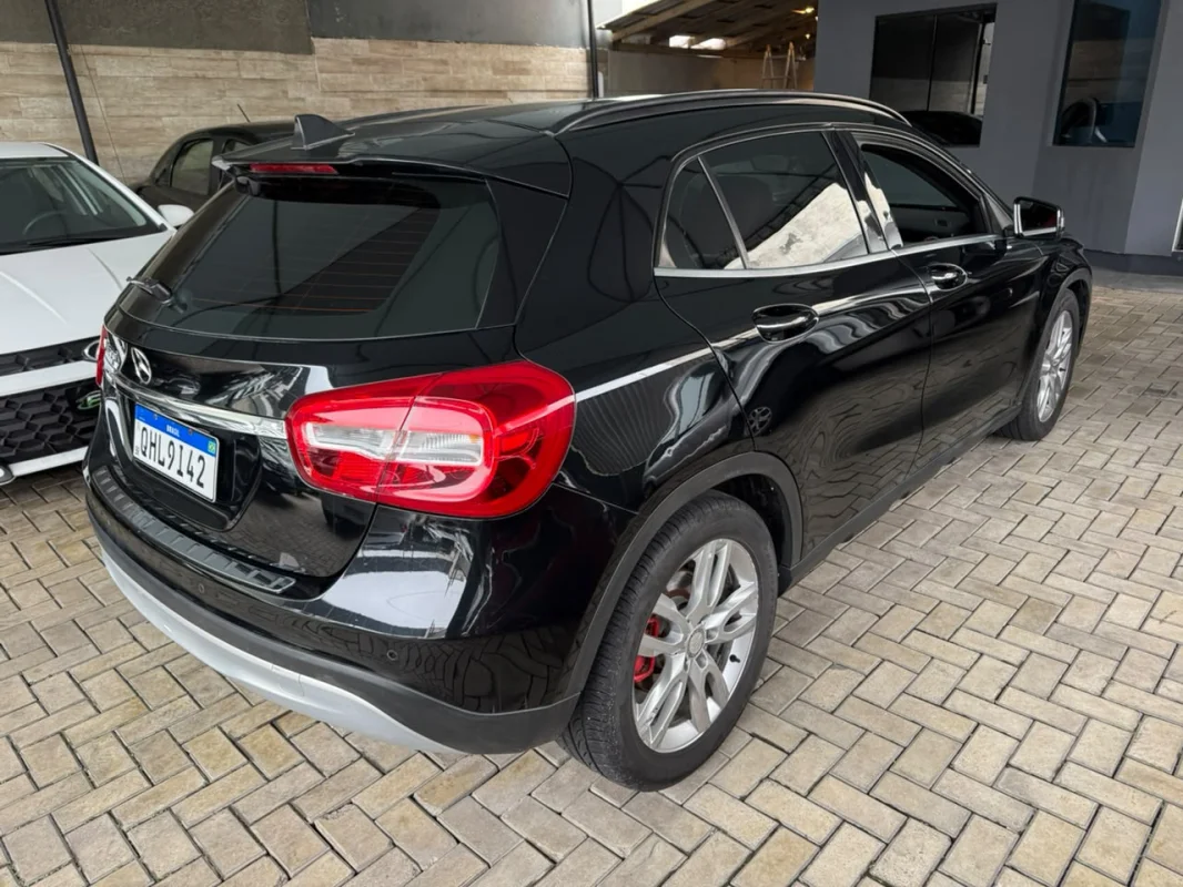 Mercedes GLA 200 1.6 aut 2015 - foto 5