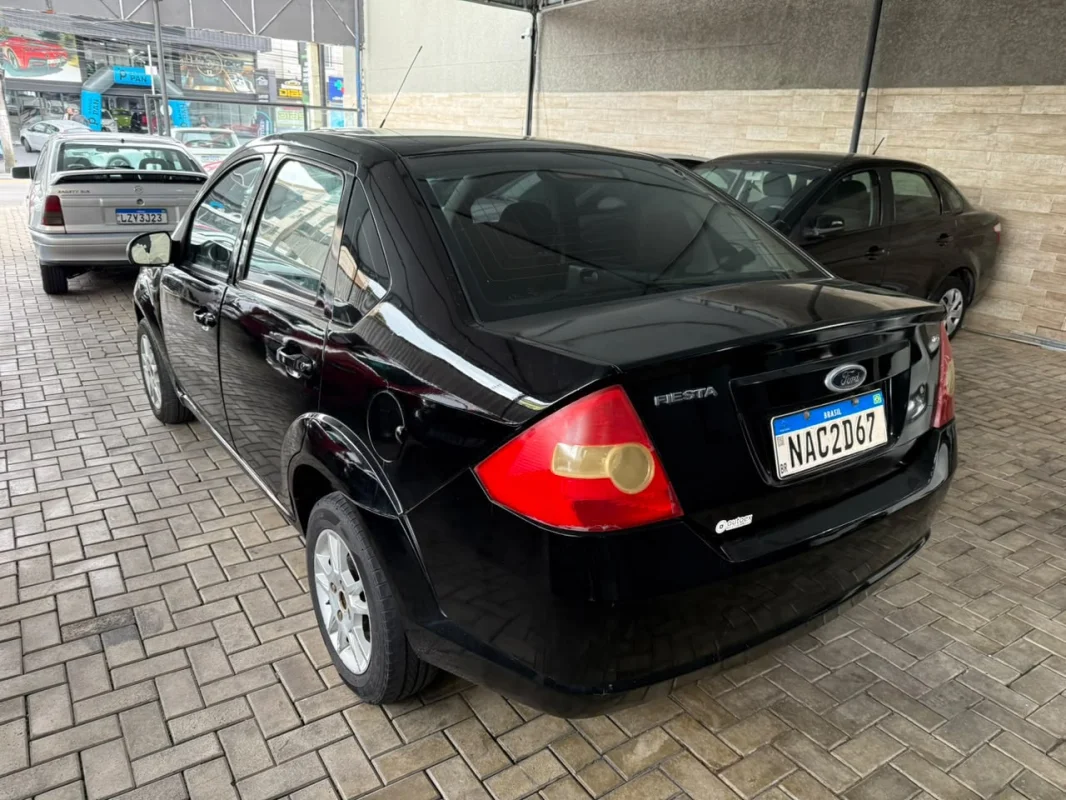 Fiesta Sedan 1.6 Completo Mec. 2010 - foto 5