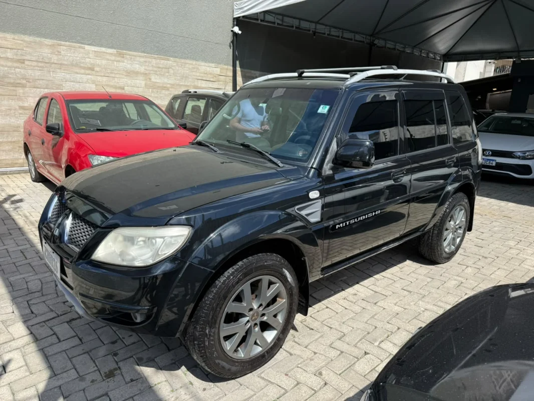 Pajero TR4 2.0 4X2 Completo AUTOMÁTICO 2014 - foto 4
