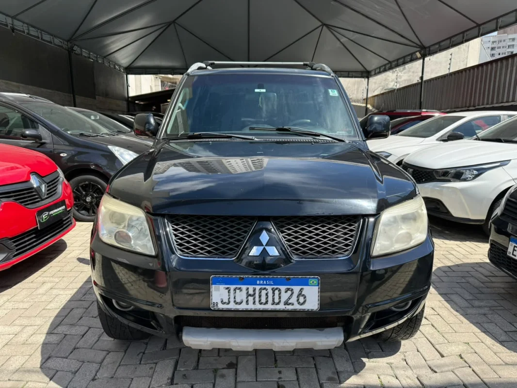 Pajero TR4 2.0 4X2 Completo AUTOMÁTICO 2014 - foto 2
