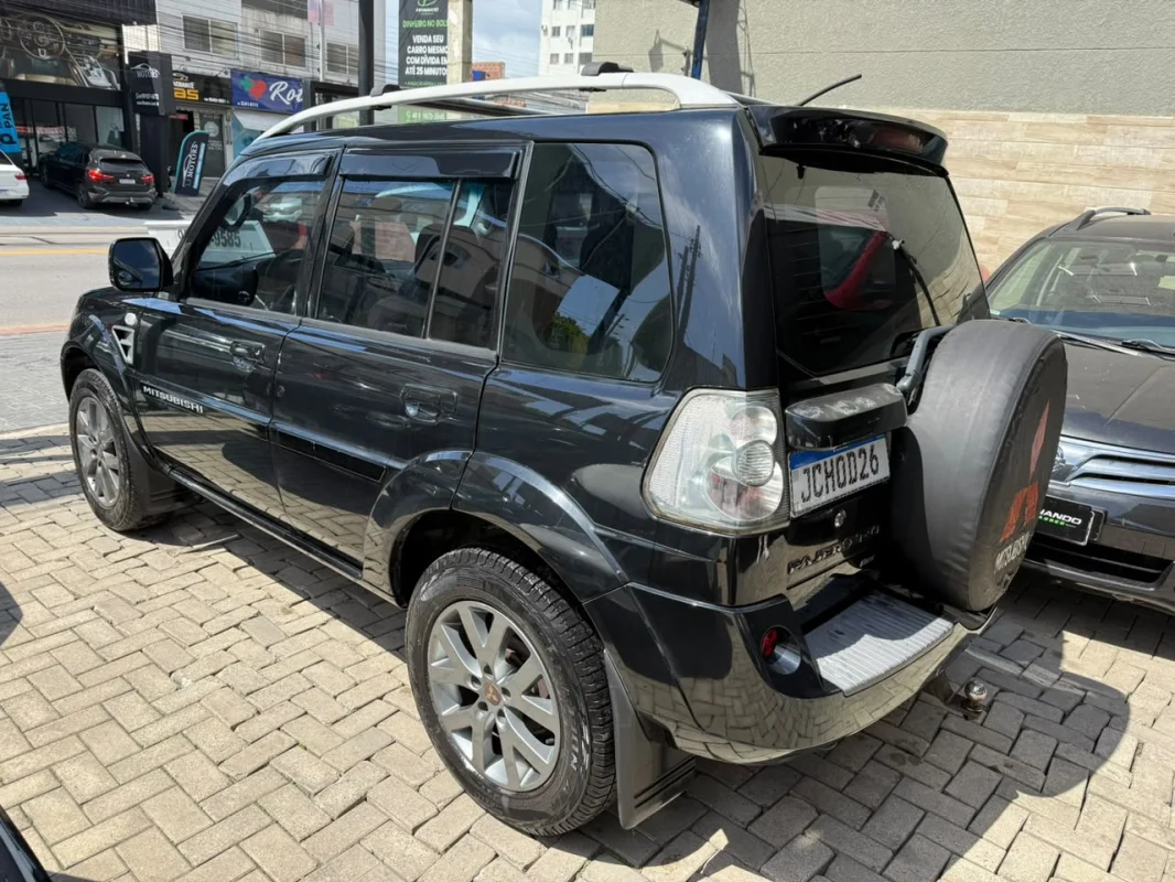 Pajero TR4 2.0 4X2 Completo AUTOMÁTICO 2014 - foto 5