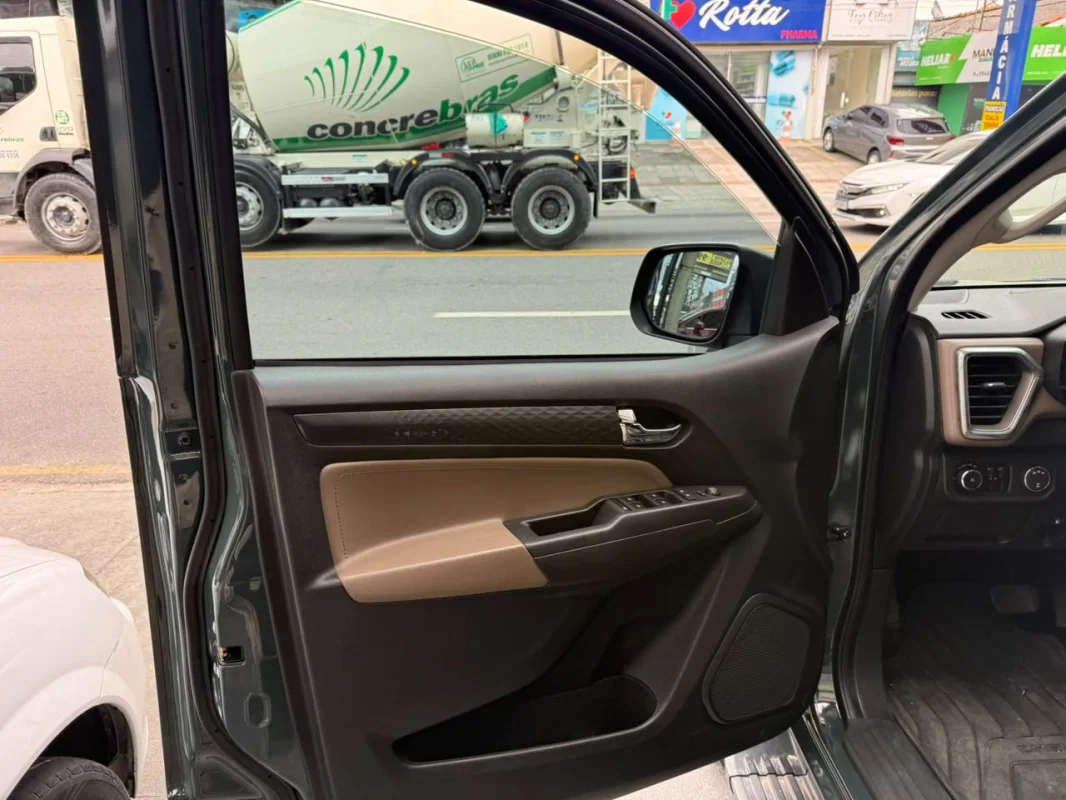 S10 HC 4x4 2.8 Diesel Aut. 2025 - foto 13